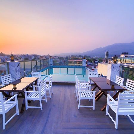 Hotel Holy Vivasa Rishīkesh Extérieur photo