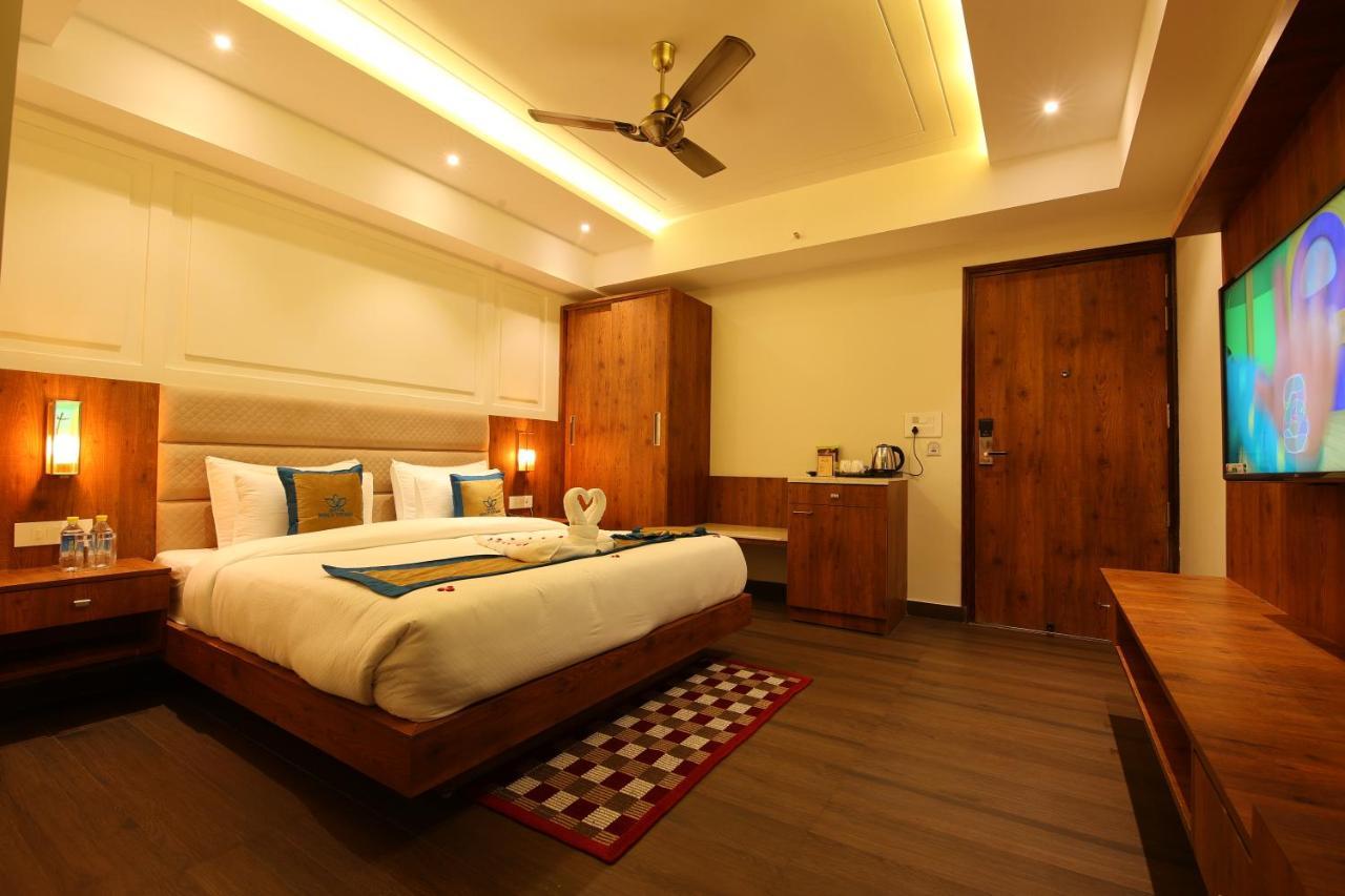 Hotel Holy Vivasa Rishīkesh Extérieur photo