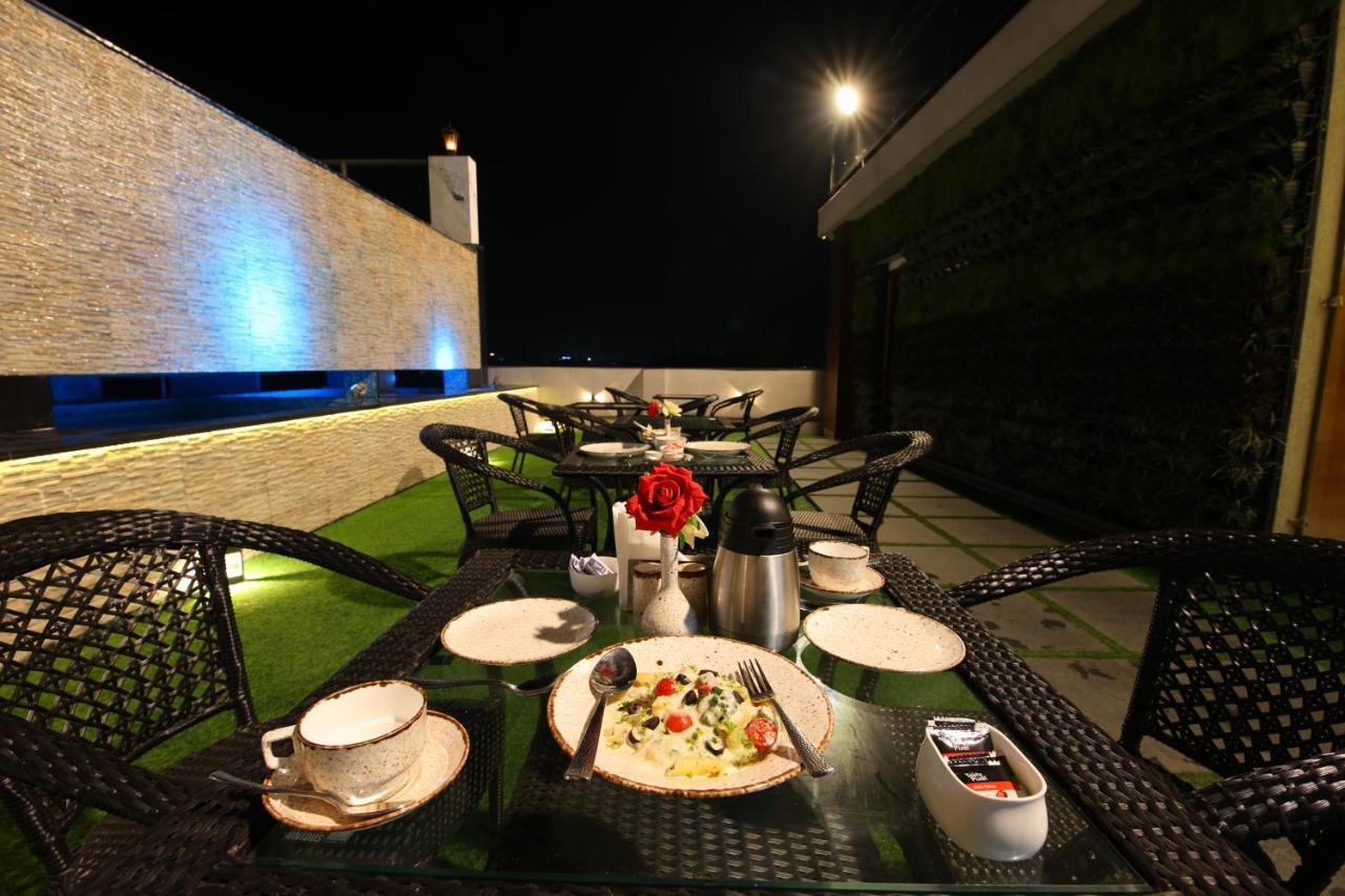 Hotel Holy Vivasa Rishīkesh Extérieur photo